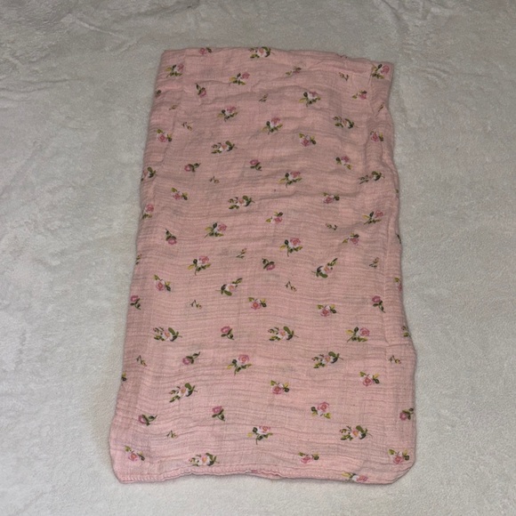 Mom cozy Pink Floral Baby swaddle Blanket - Picture 4 of 7